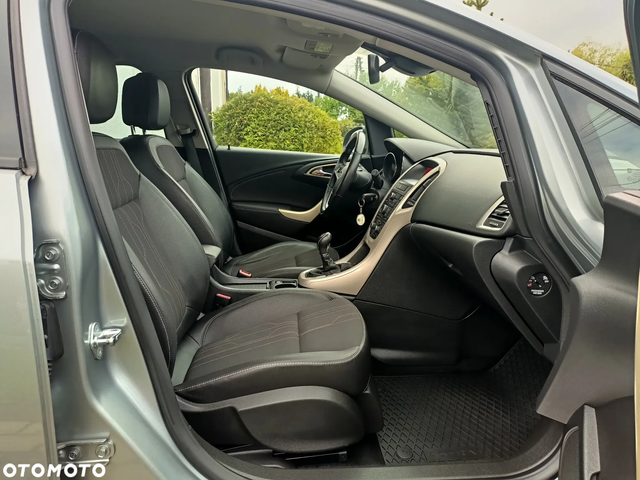 Opel Astra 1.4 Turbo Cosmo - 14