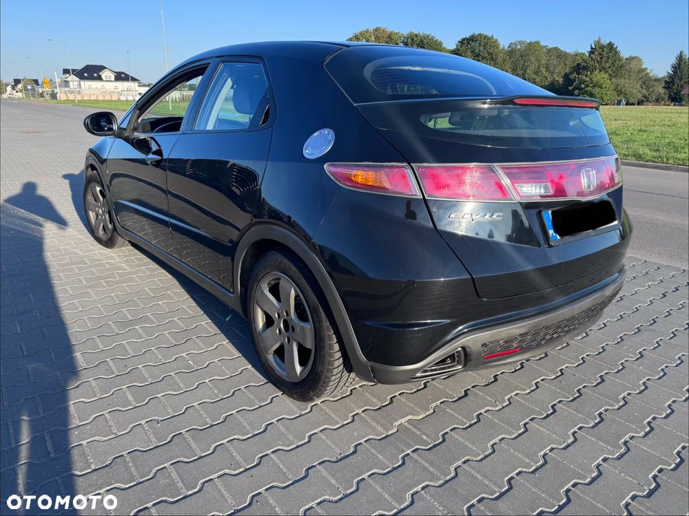 Honda Civic 1.8 Executive - 4