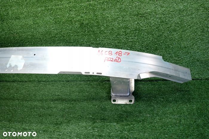 AUDI A6 C8 18- belka zderzaka przednia przód - 4