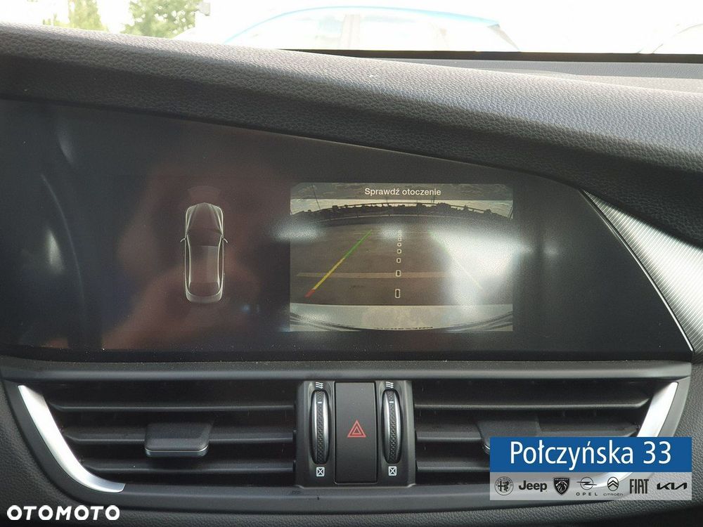 Alfa Romeo Giulia - 22