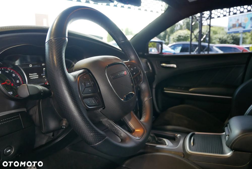 Dodge Charger 3.6 GT - 29