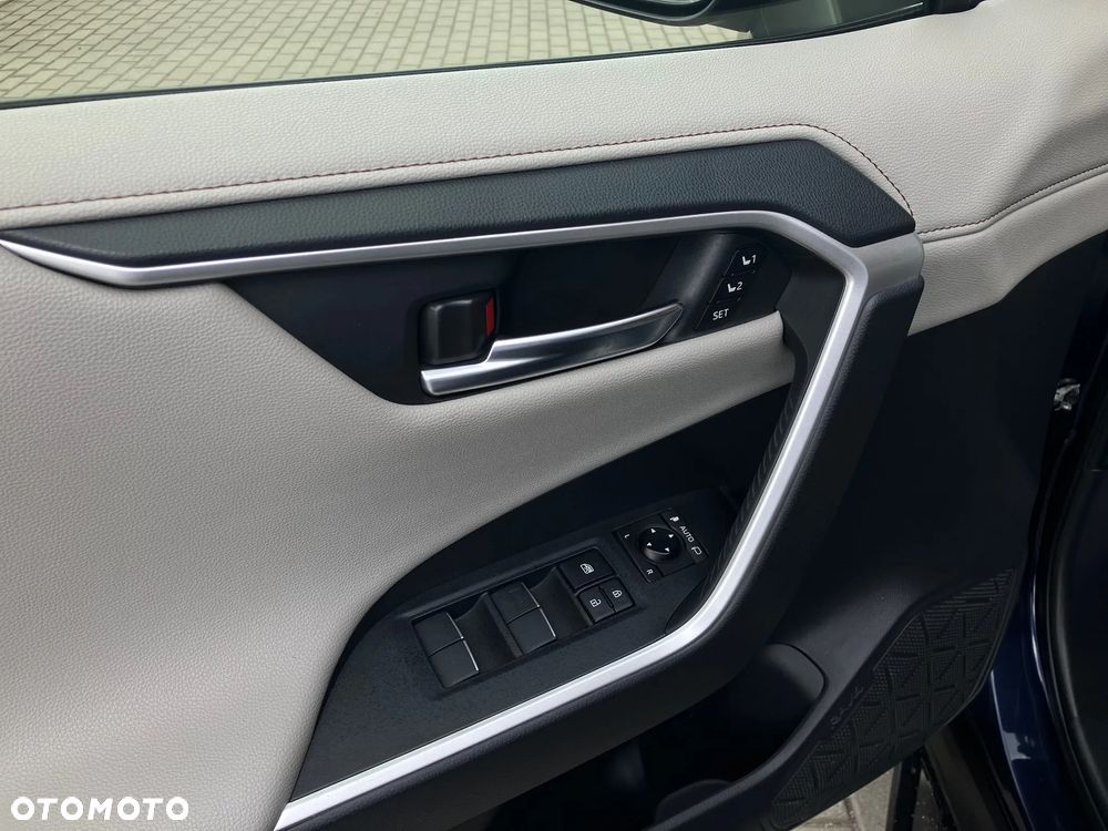 Toyota RAV4 2.5 Hybrid Executive 4x2 - 34