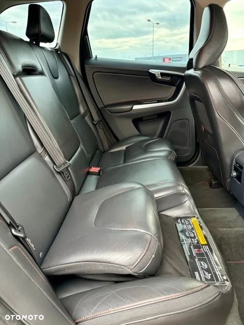 Volvo XC 60 D4 Drive-E Ocean Race - 13