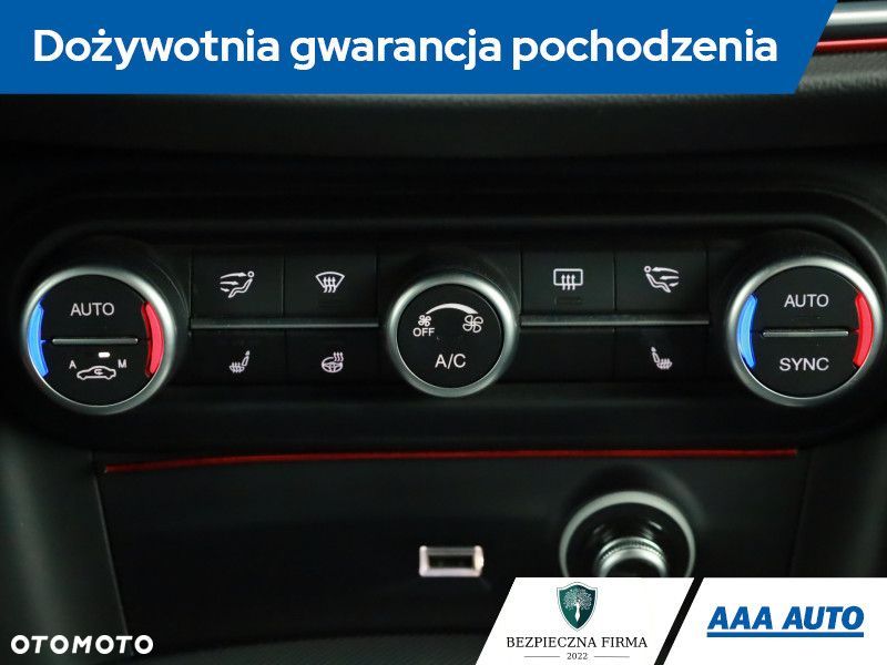 Alfa Romeo Stelvio - 11