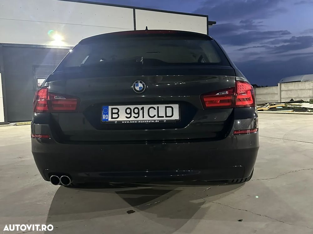 BMW Seria 5 525d xDrive Touring - 35