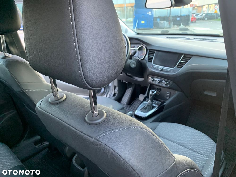 Opel Crossland X - 14