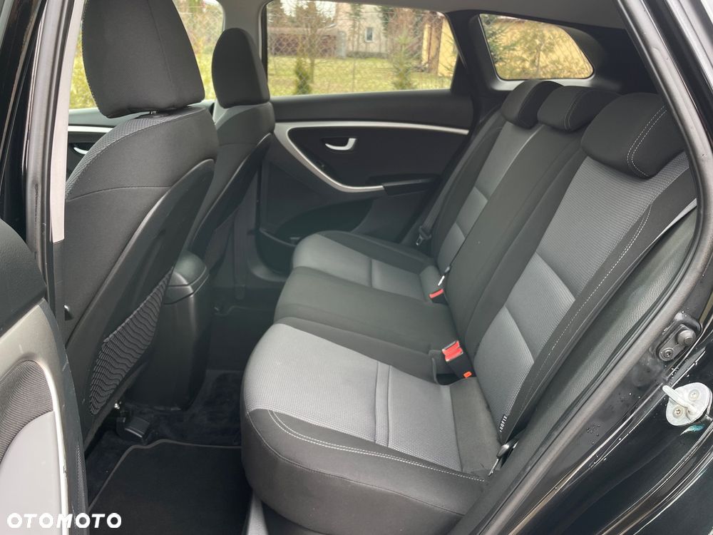 Hyundai i30 1.6 CRDi Premium - 11