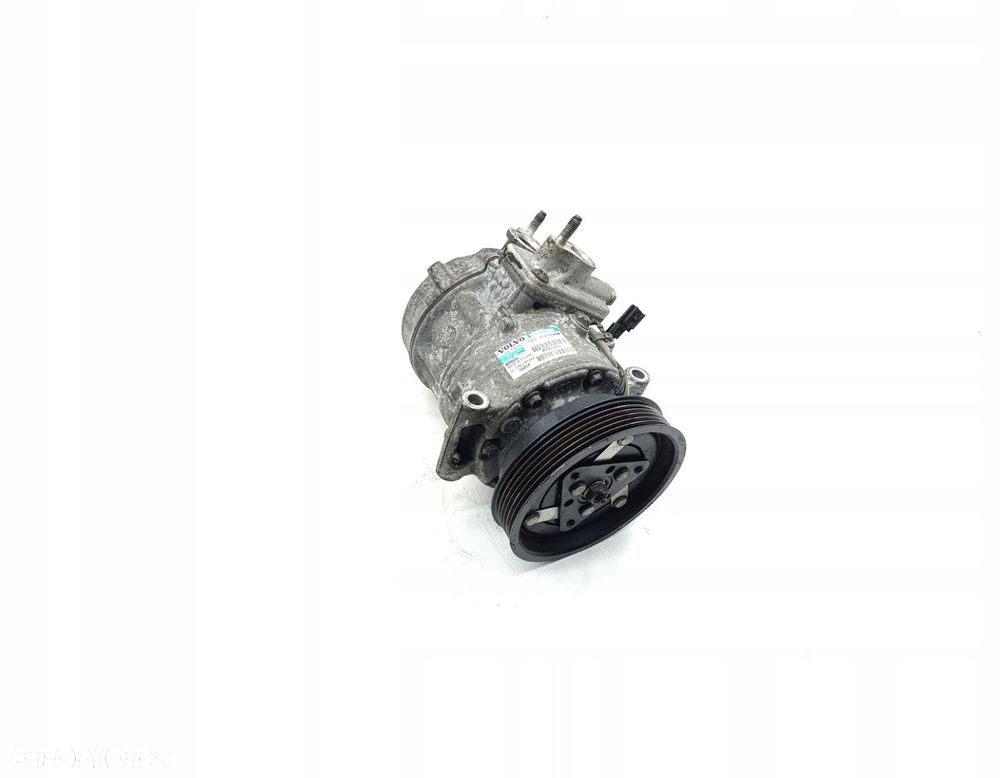 SPRĘŻARKA KLIMATYZACJI VOLVO V60 3.0 T6 PC1685P 051936113B4 - 1