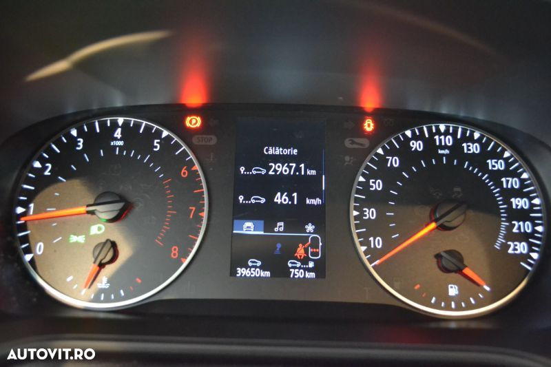 Renault Megane TCe 140 GPF Equilibre - 11