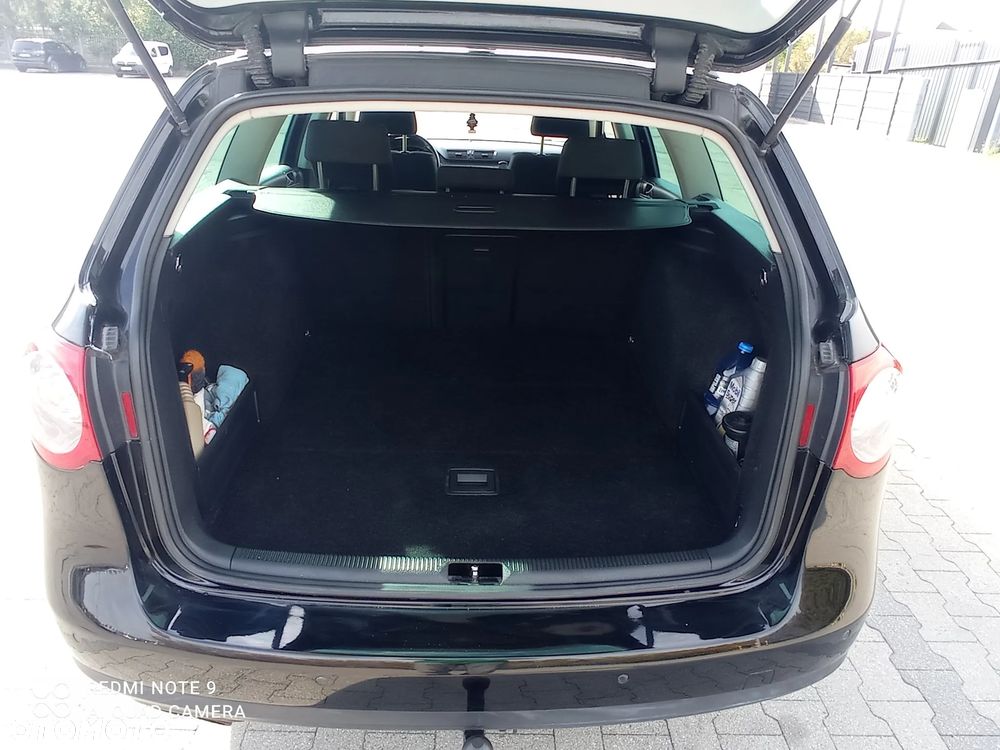 Volkswagen Passat 2.0 TDI Comfortline - 10
