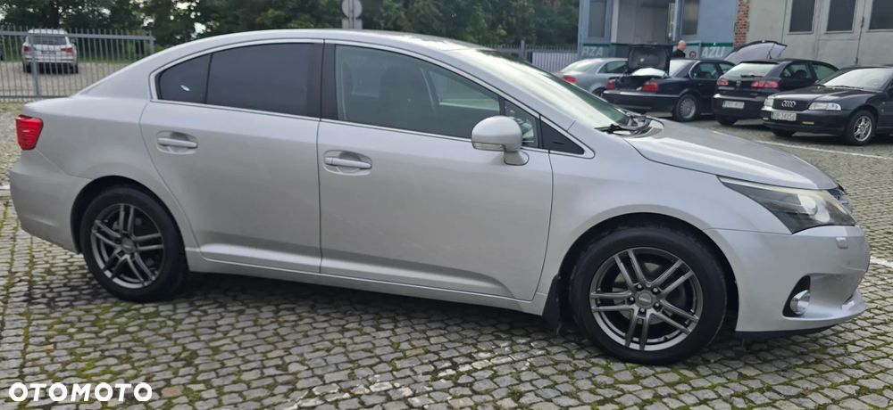 Toyota Avensis 2.0 D-4D Sol+NAVI - 4