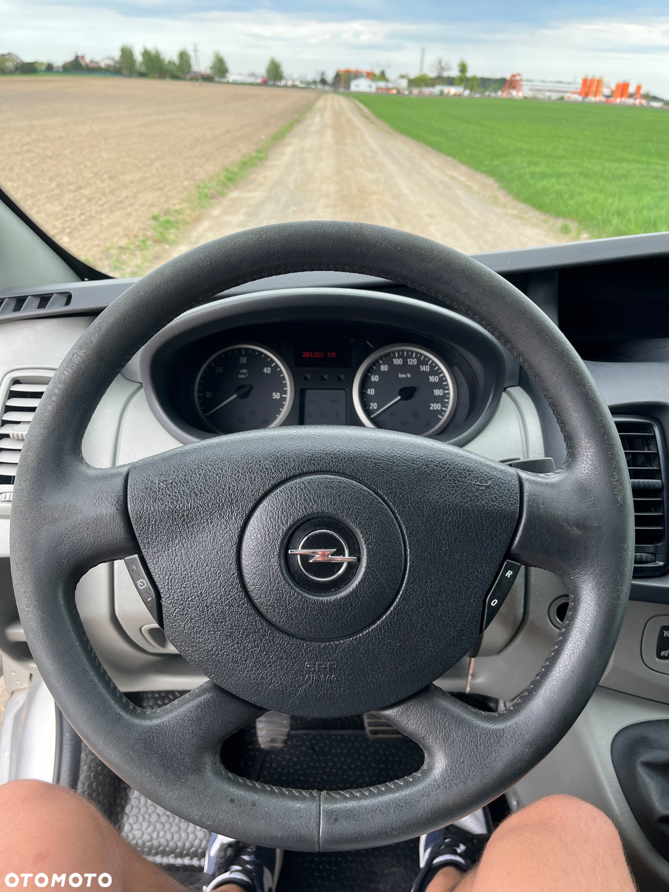 Opel Vivaro - 21