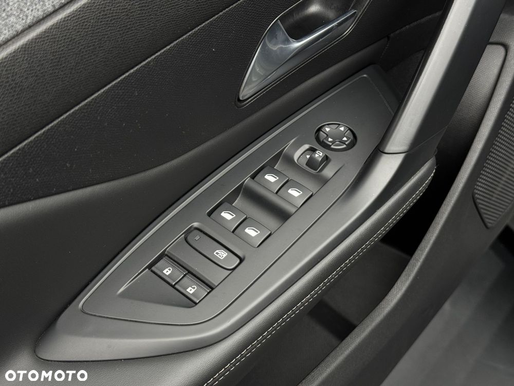 Peugeot 308 1.5 BlueHDi Allure Pack S&S EAT8 - 22