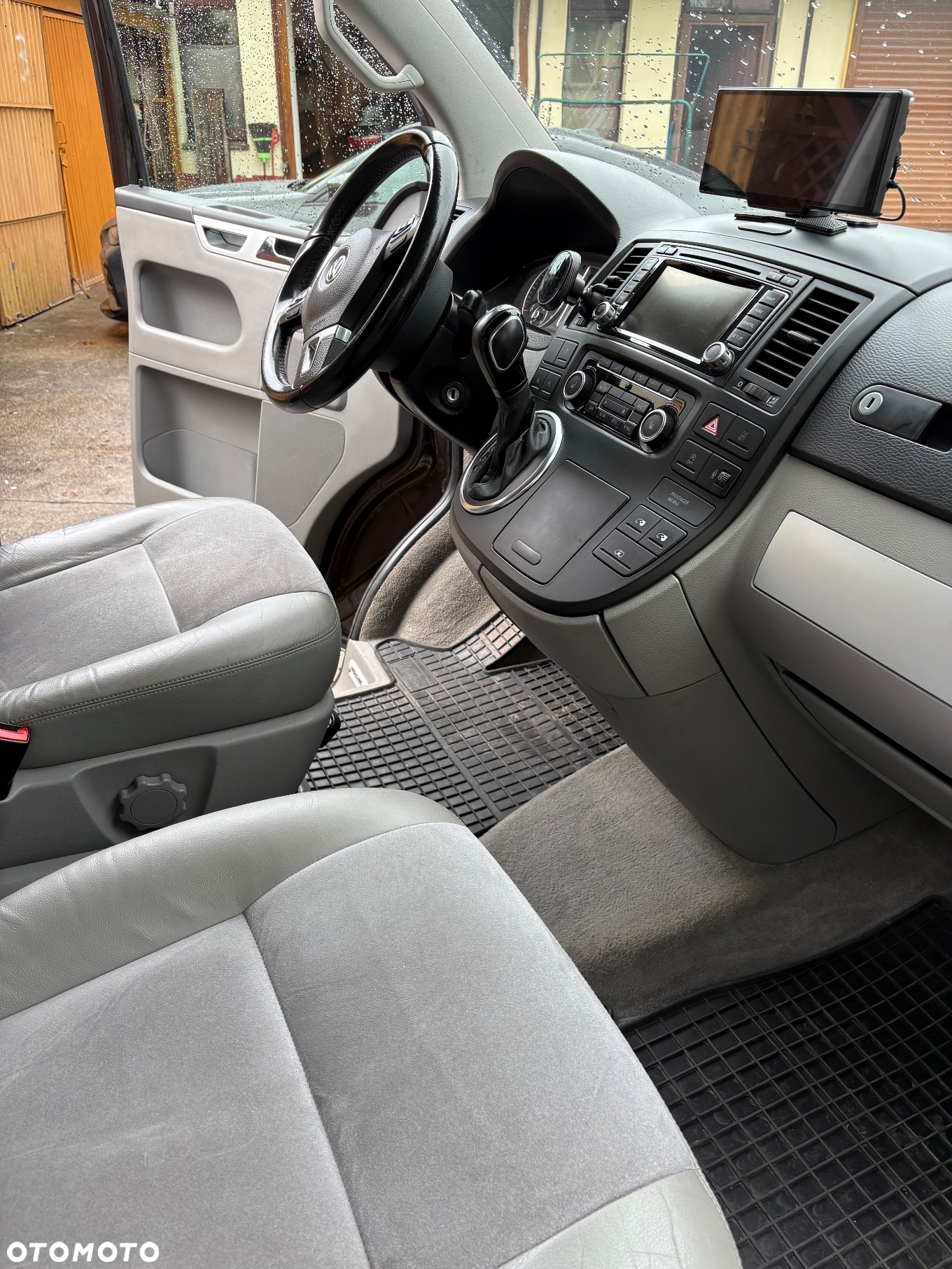 Volkswagen Multivan - 6