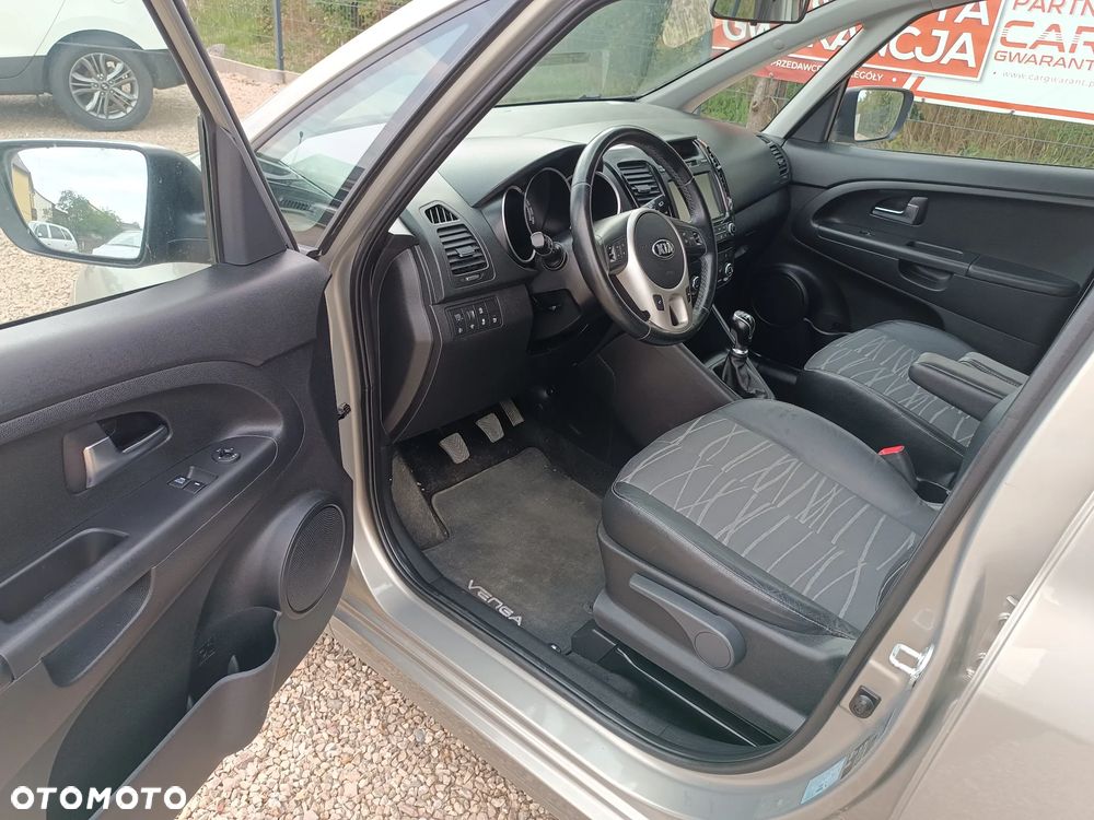 Kia Venga 1.4 CRDi 90 Business Line - 27