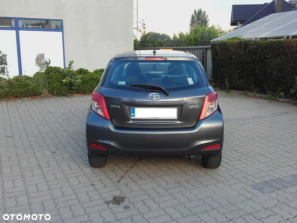 Toyota Yaris - 33