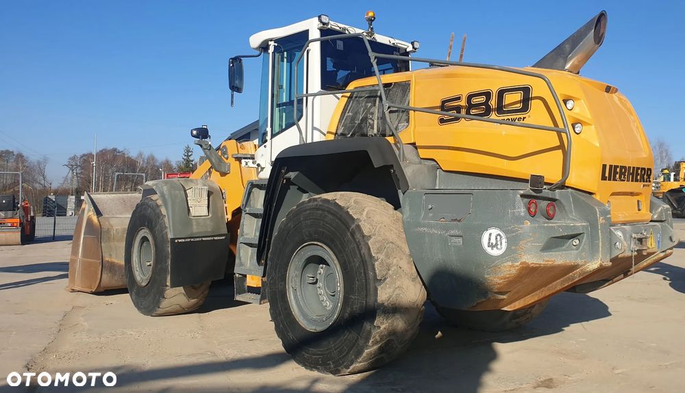 Liebherr L580 - 8