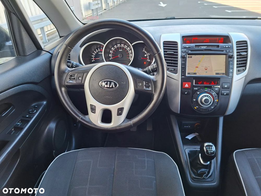 Kia Venga - 17