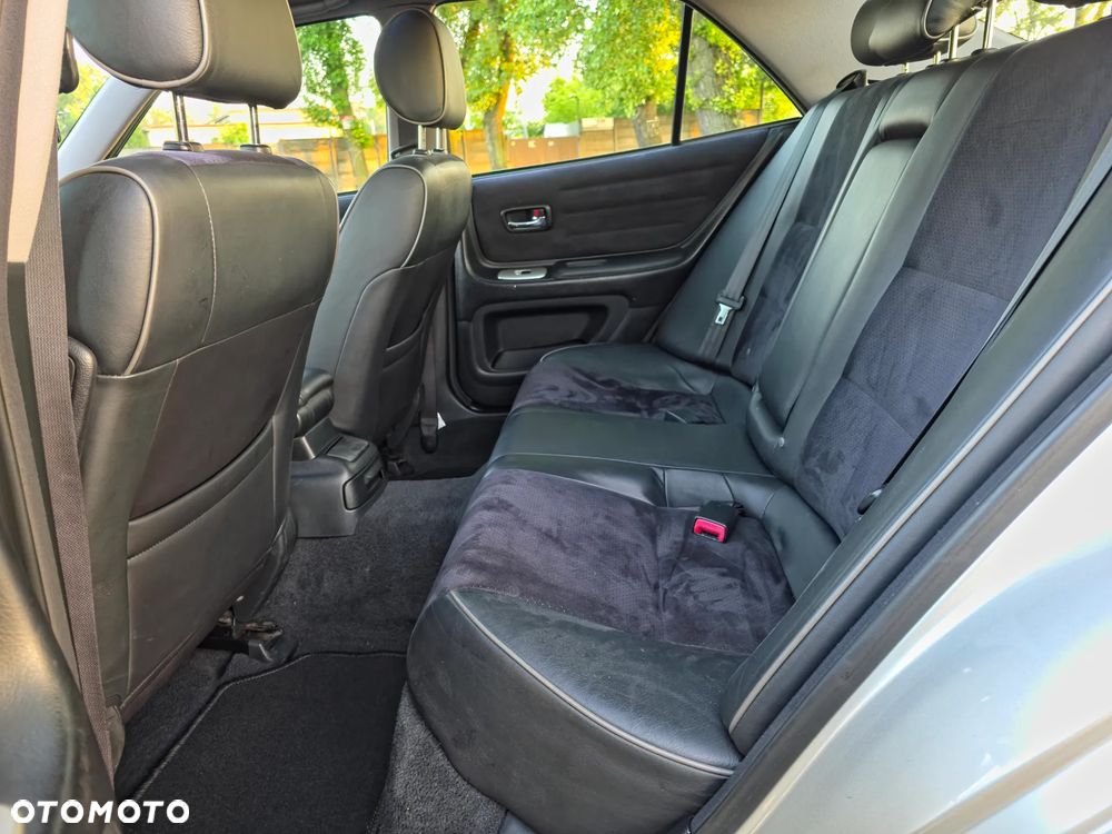 Lexus IS 200 Prestige - 8
