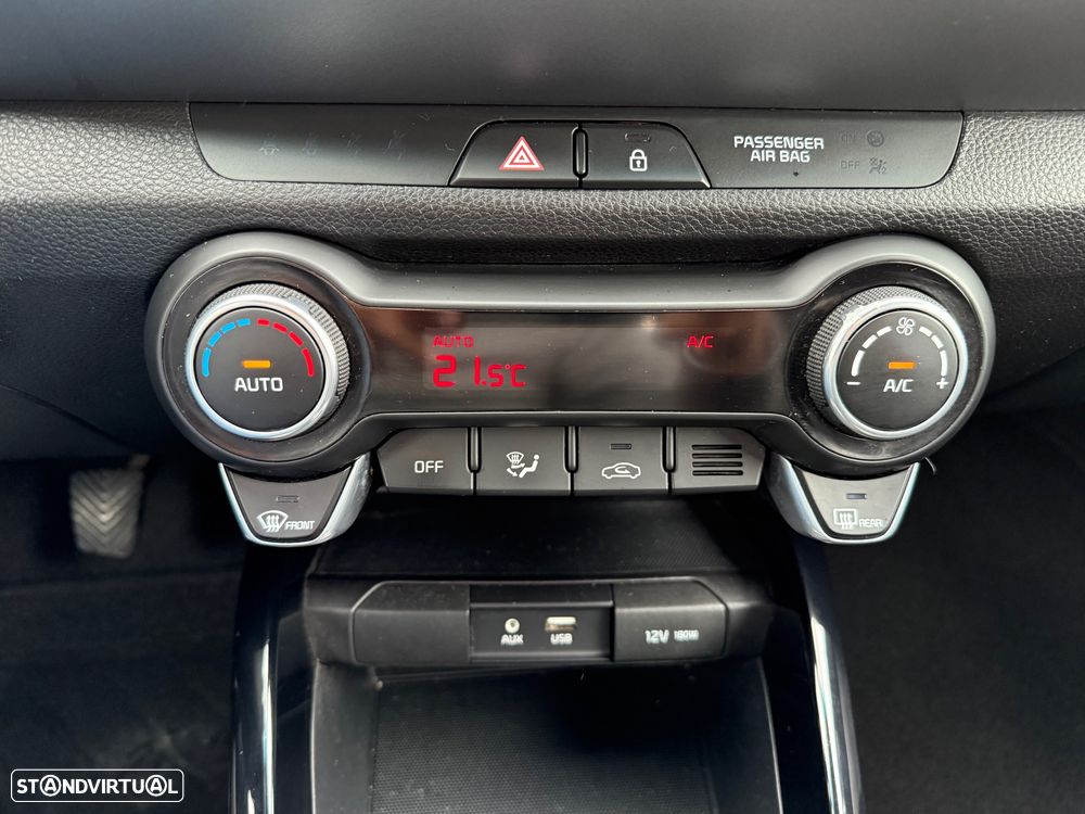 Kia Stonic 1.6 CRDi TX - 31
