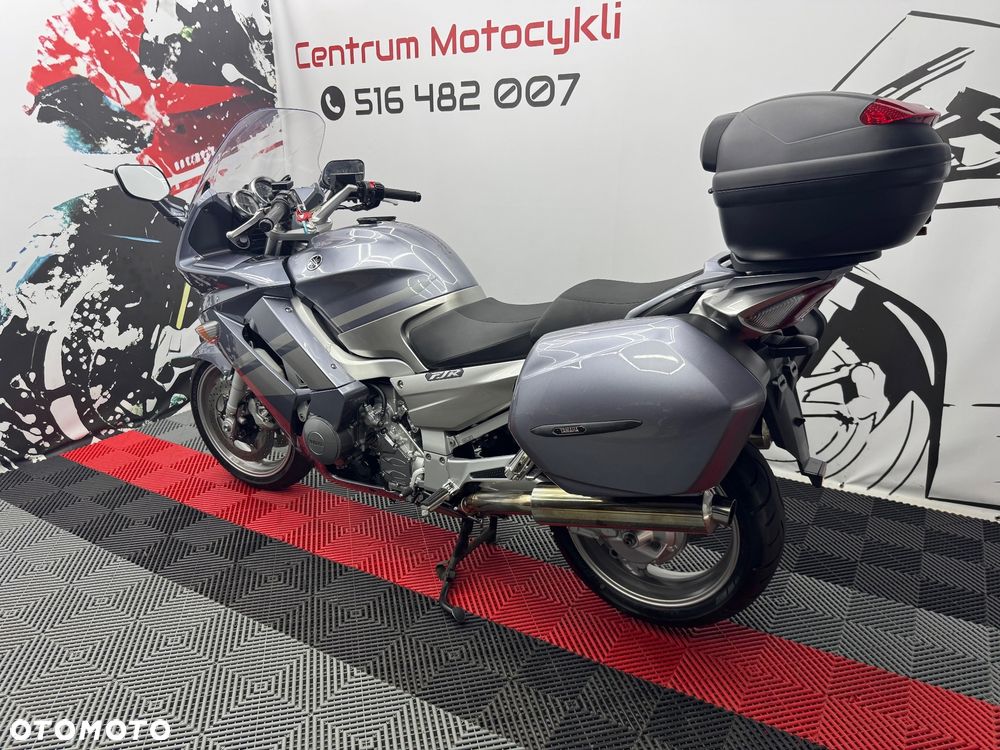 Yamaha FJR - 6