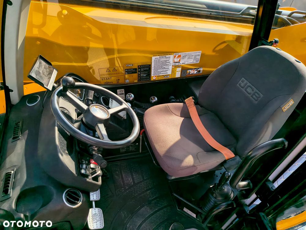 JCB 540-140 2023R klimatyzacja - 23