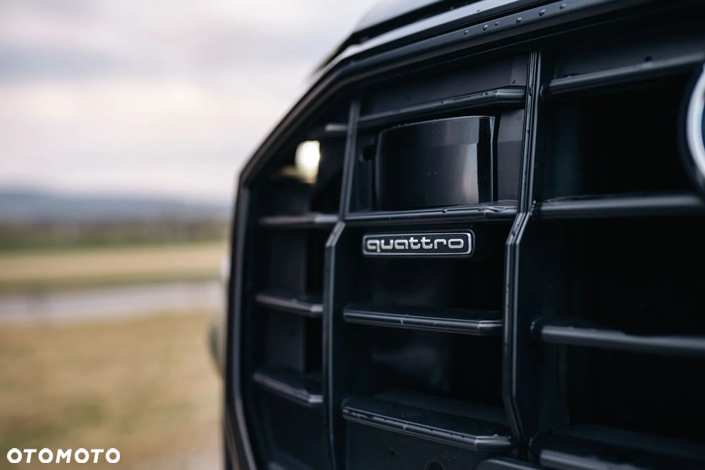 Audi Q8 SUV TFSI quattro 250 kW tiptronic S line business - 15