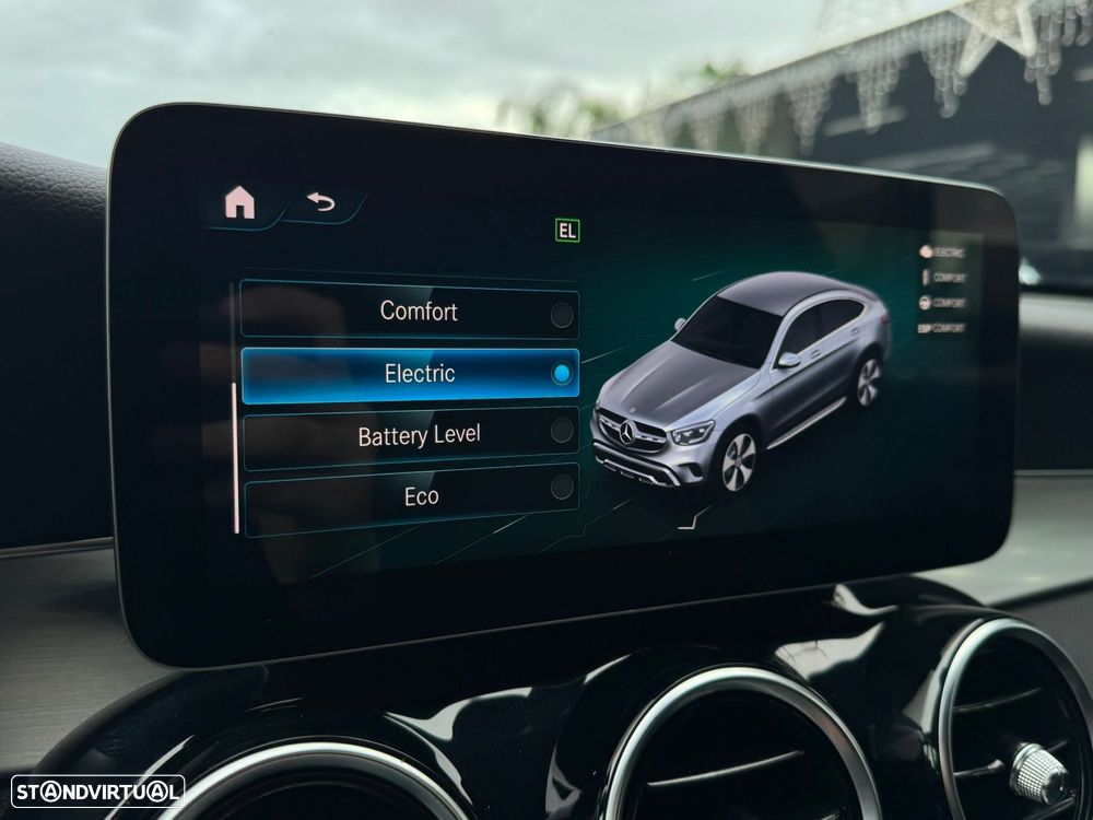 Mercedes-Benz GLC 300 de Coupé 4Matic - 52