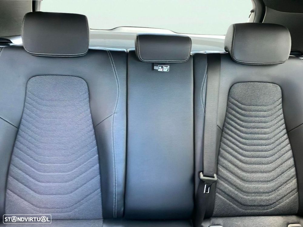 Mercedes-Benz A 180 d Style Aut. — fotografia 18