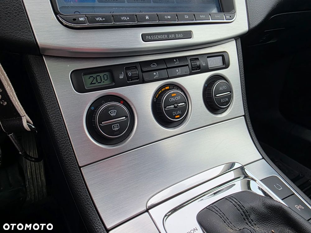 Volkswagen Passat 3.2 V6 FSI 4Motion DSG Highline - 15