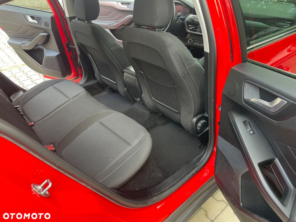 Ford Focus 1.5 EcoBlue SCR Titanium - 14