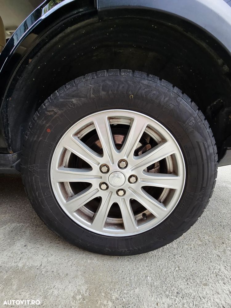 Land Rover Discovery TD 6 HSE - 32