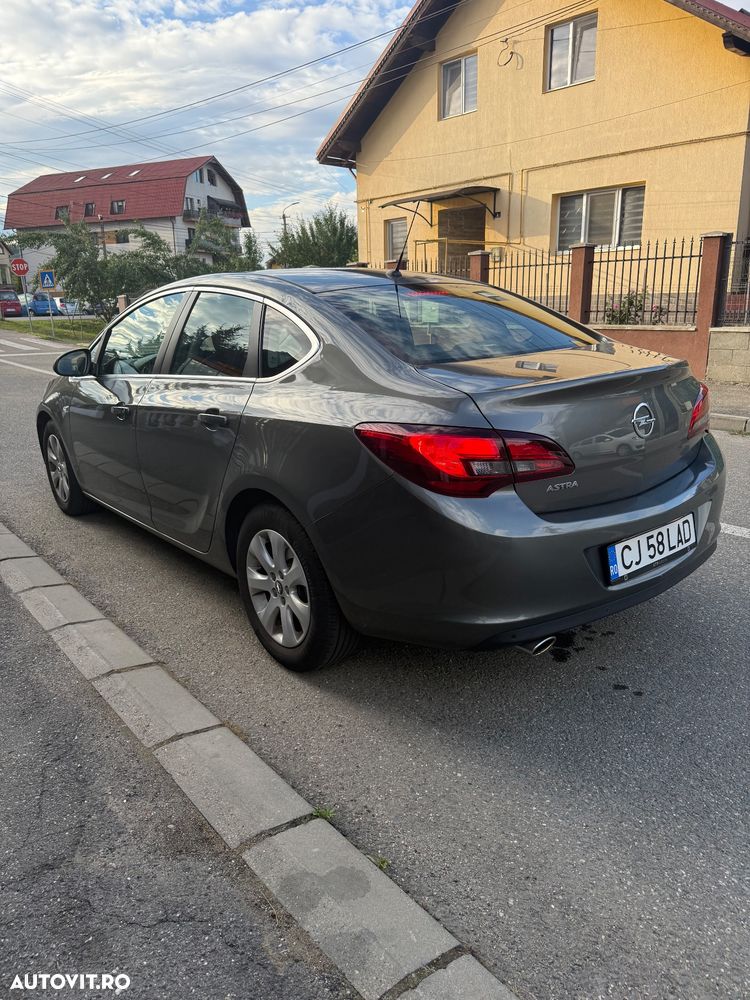 Opel Astra 1.4 Turbo ECOTEC Drive - 1