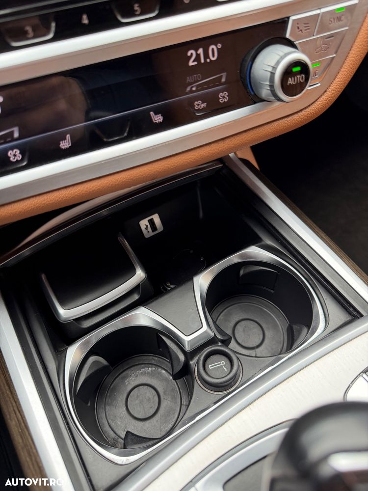 BMW Seria 7 - 12