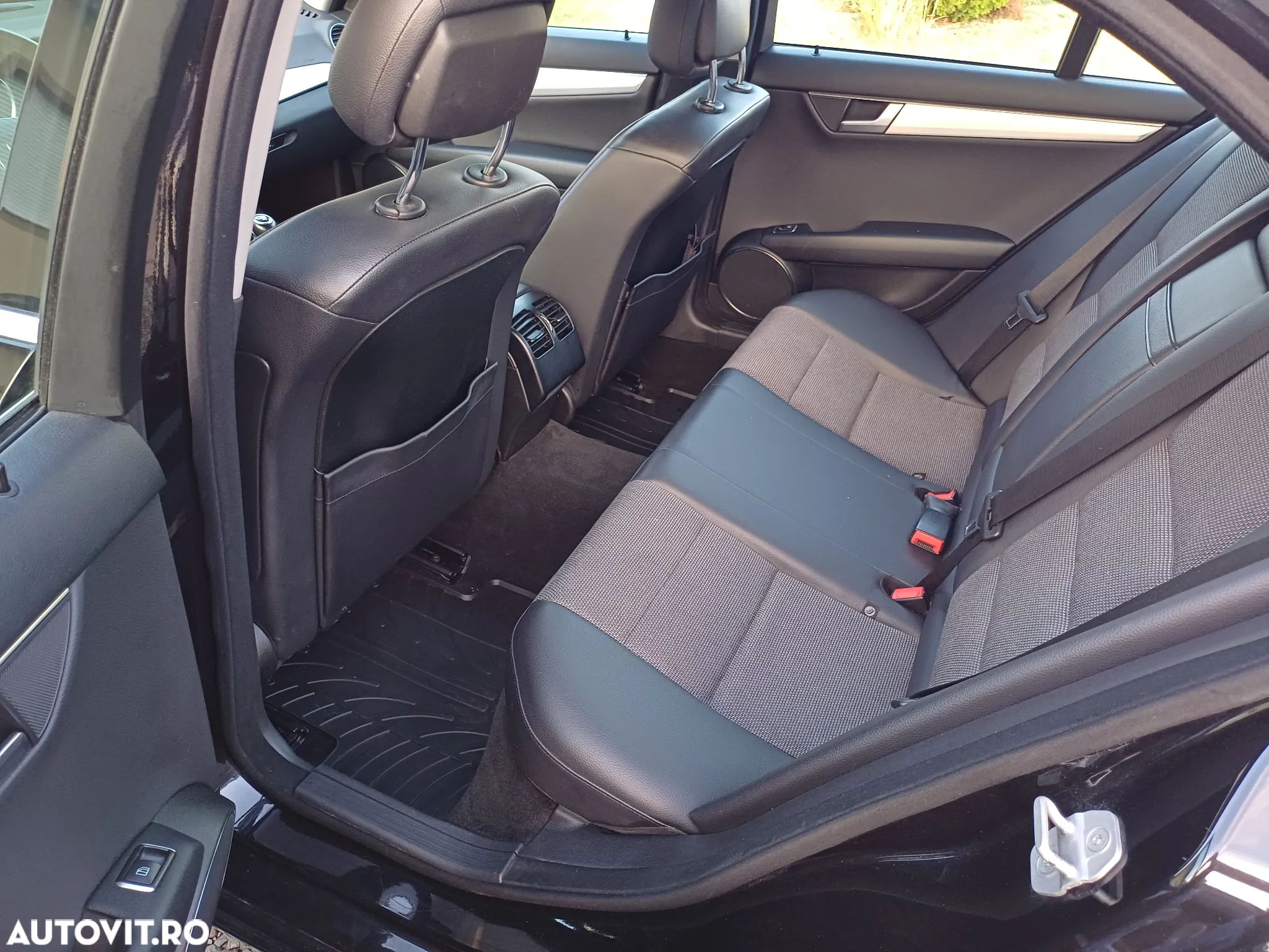 Mercedes-Benz C 180 (BlueEFFICIENCY) Avantgarde - 11