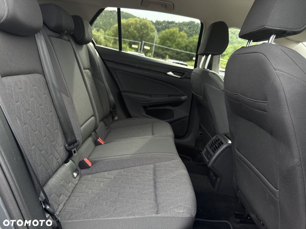 Volkswagen Golf 1.5 eTSI mHEV Life DSG - 33