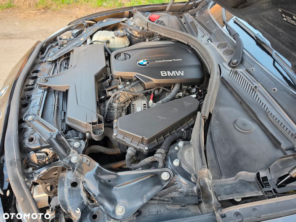 BMW Seria 2 218d M Sport - 31