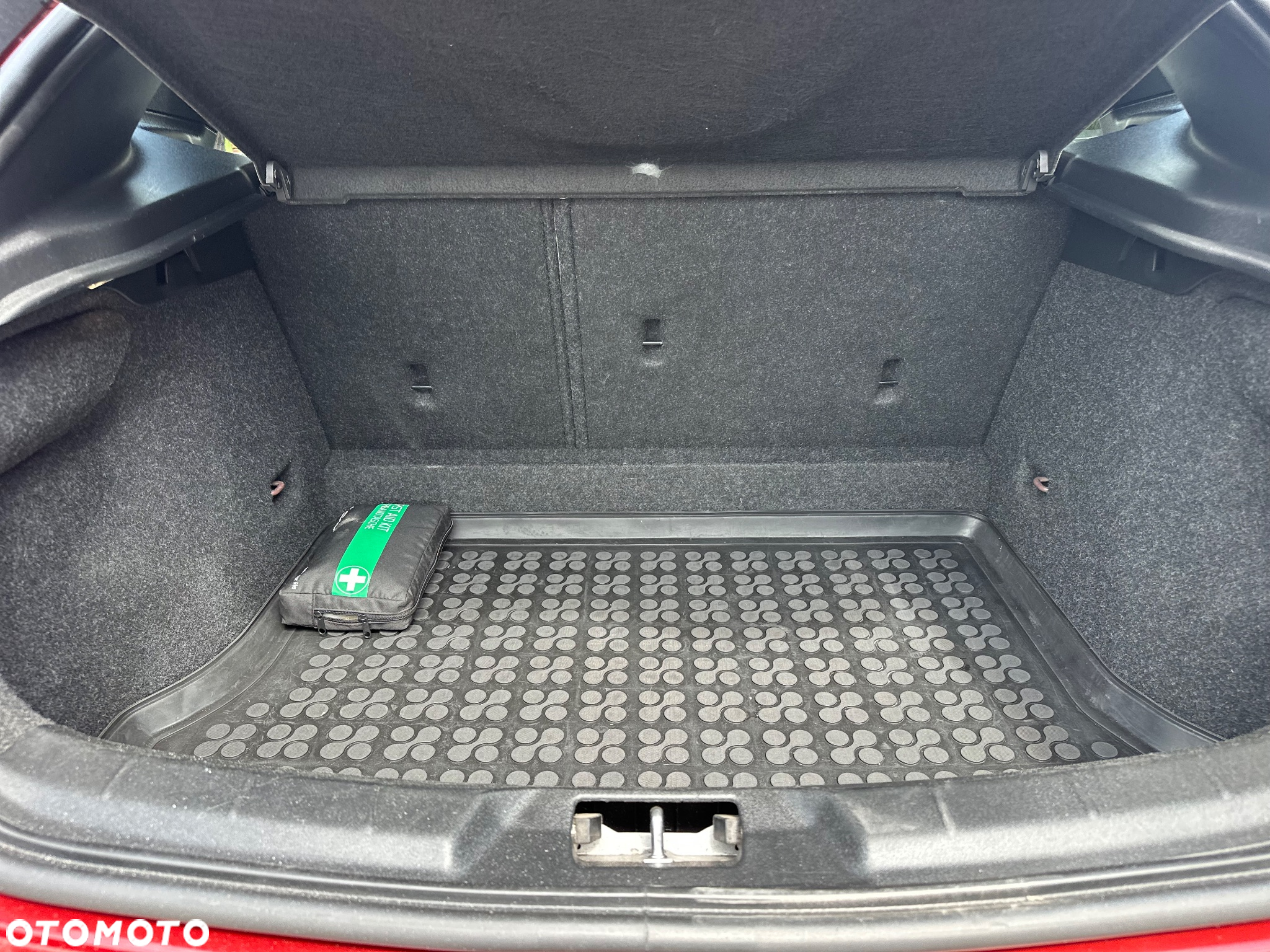 Volvo V40 D2 Drive-E Summum - 19