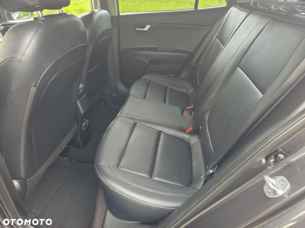Kia Rio 1.4 L - 15
