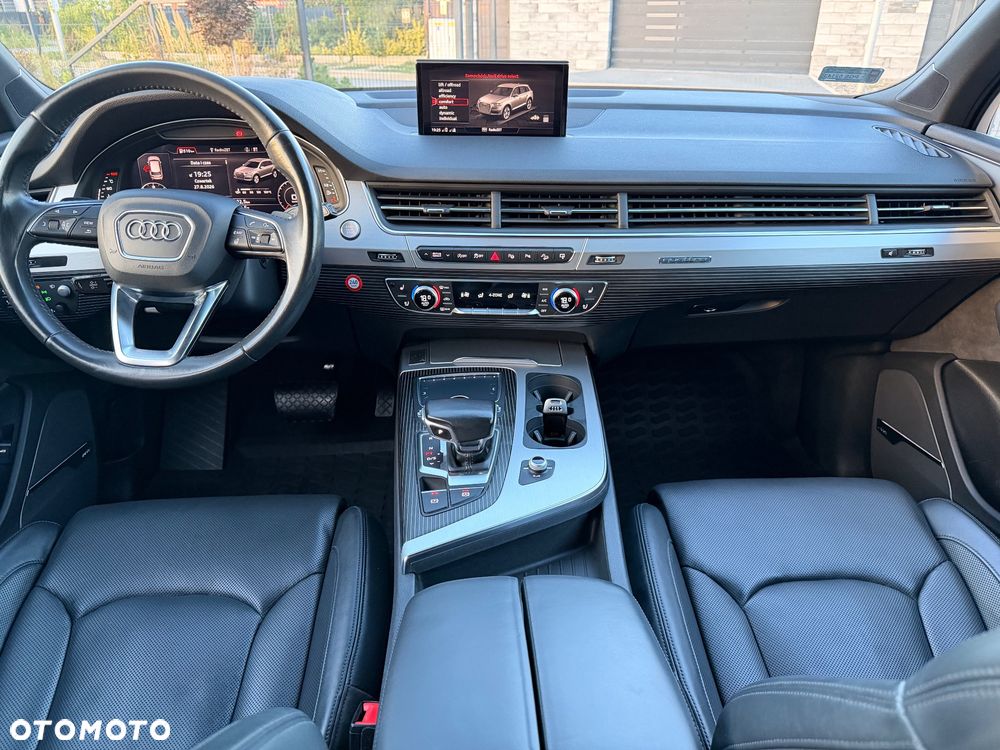Audi Q7 - 11