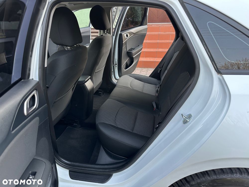 Kia Ceed 1.4 L Business Line Plus - 20