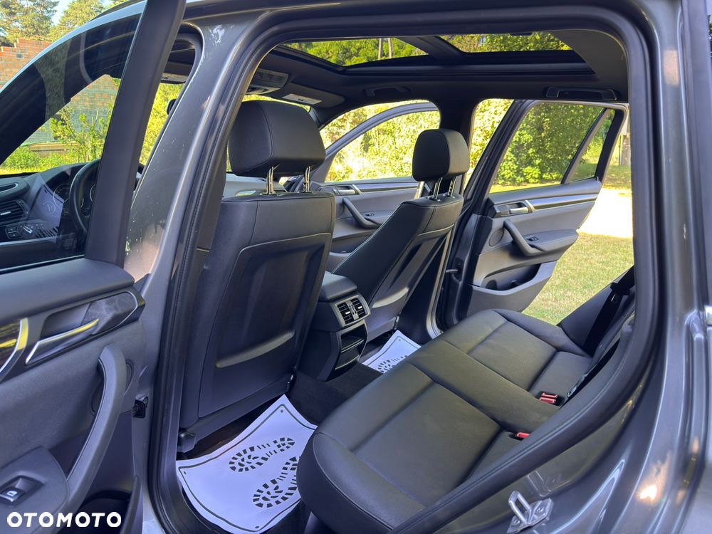 BMW X3 xDrive28i Sport-Aut xLine - 27
