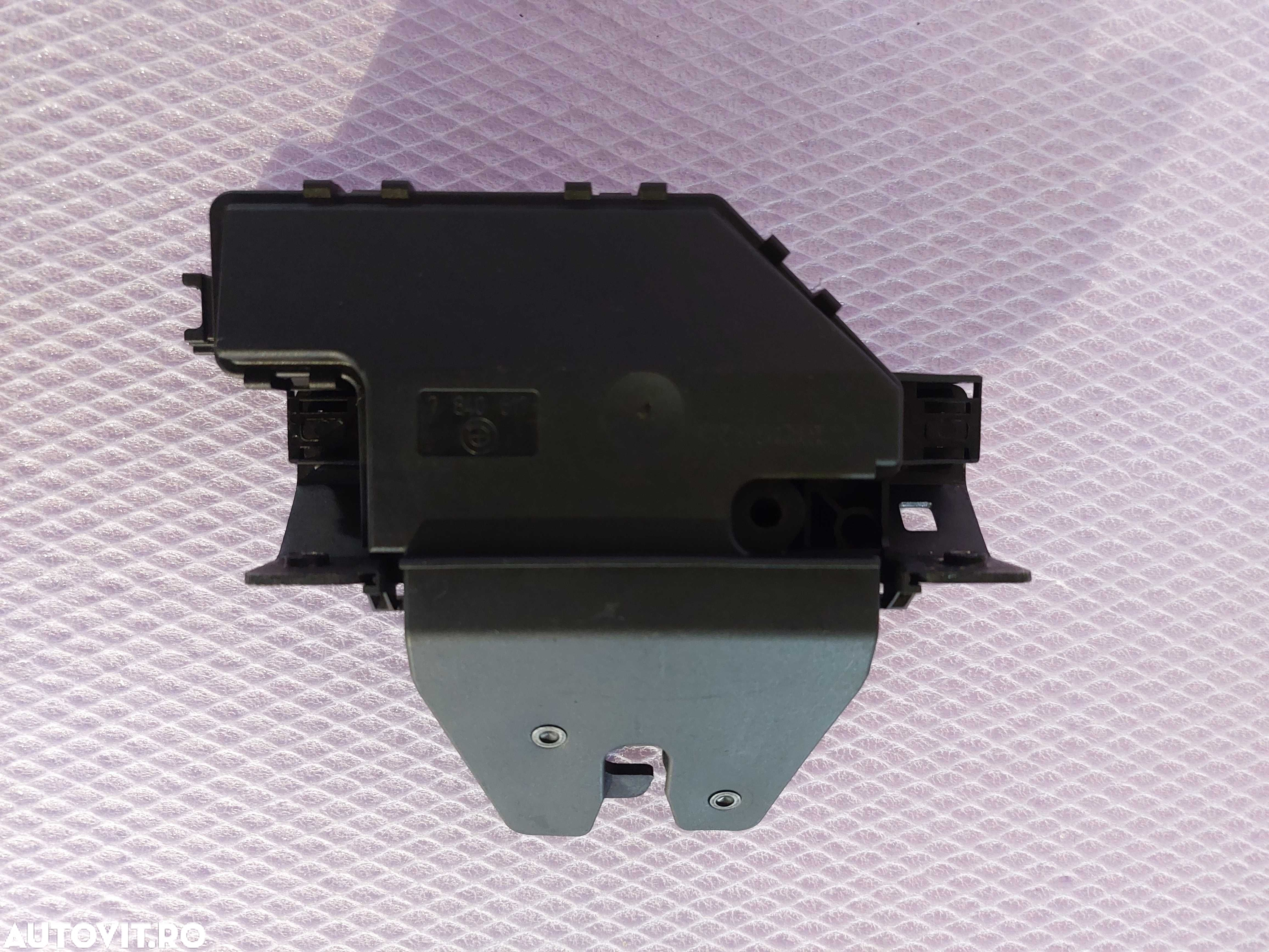 Broasca haion portbagaj BMW E46 E60 E63 E85 E87 E90 F06 F10 F18 F30 - 2