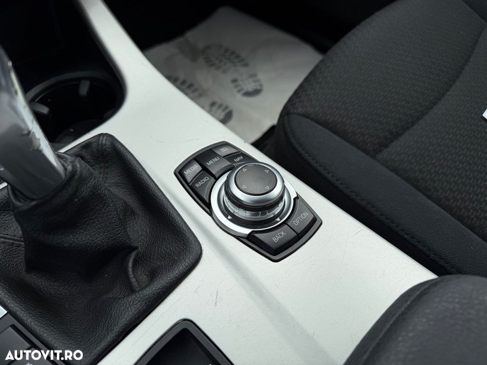 BMW X3 sDrive18d - 15