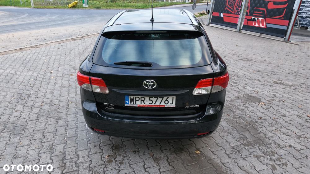 Toyota Avensis 1.8 Style - 7