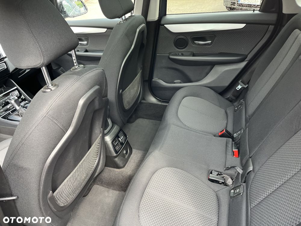 BMW Seria 2 220d Advantage - 8