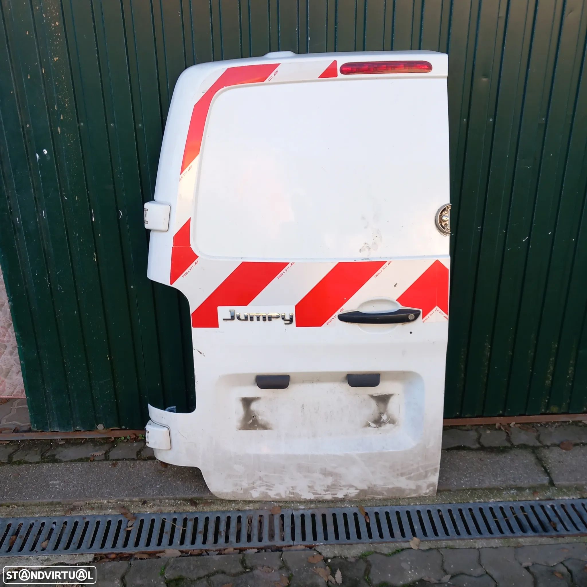 Porta tras esquerda citroen jumpy - 1