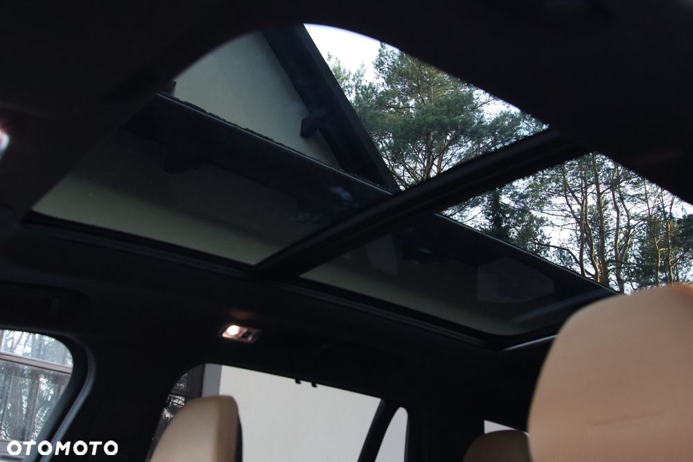 Volvo XC 90 D5 SCR AWD Inscription 7os - 30