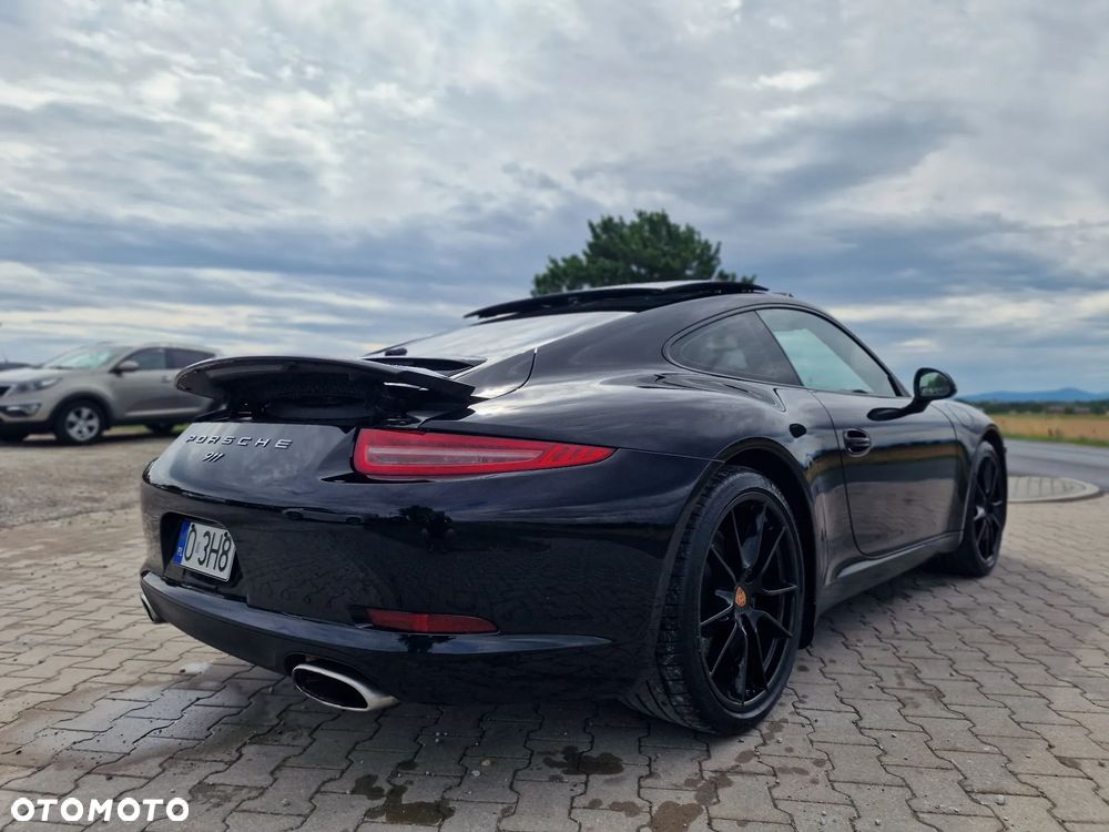 Porsche 911 Carrera Black Edition PDK - 12