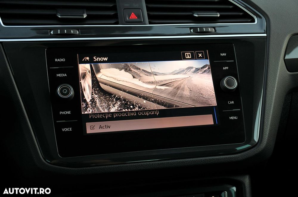 Volkswagen Tiguan 2.0 TDI 4Mot DSG Highline - 18